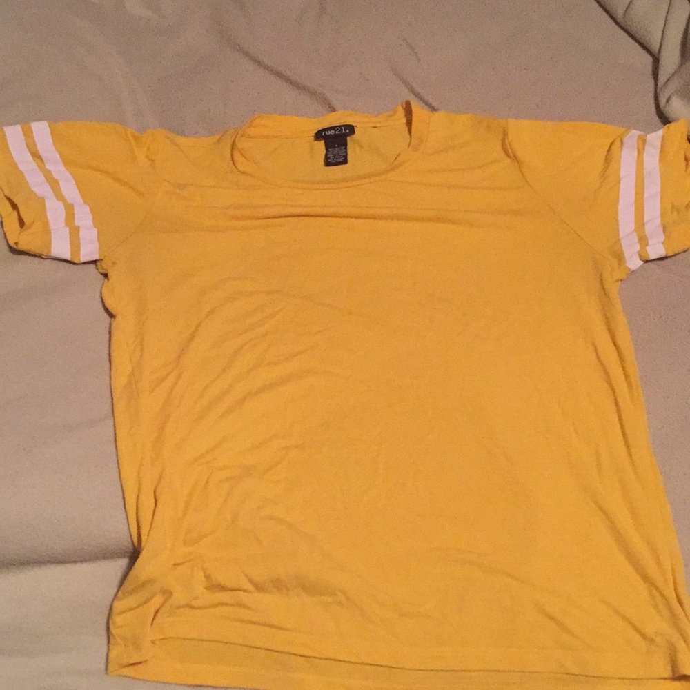Yellow T shirt!